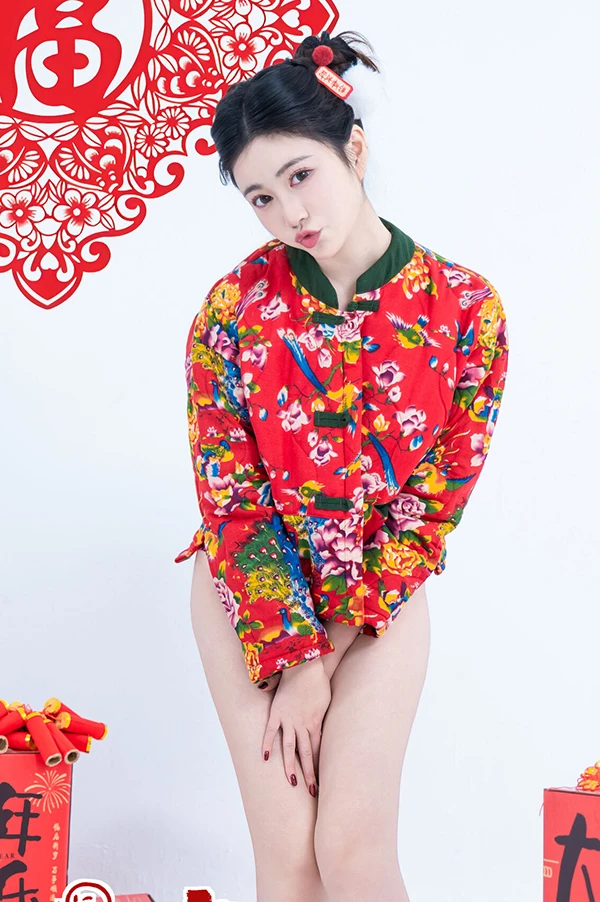 极品女神年年蛇来运转美女福娃无圣光图集2